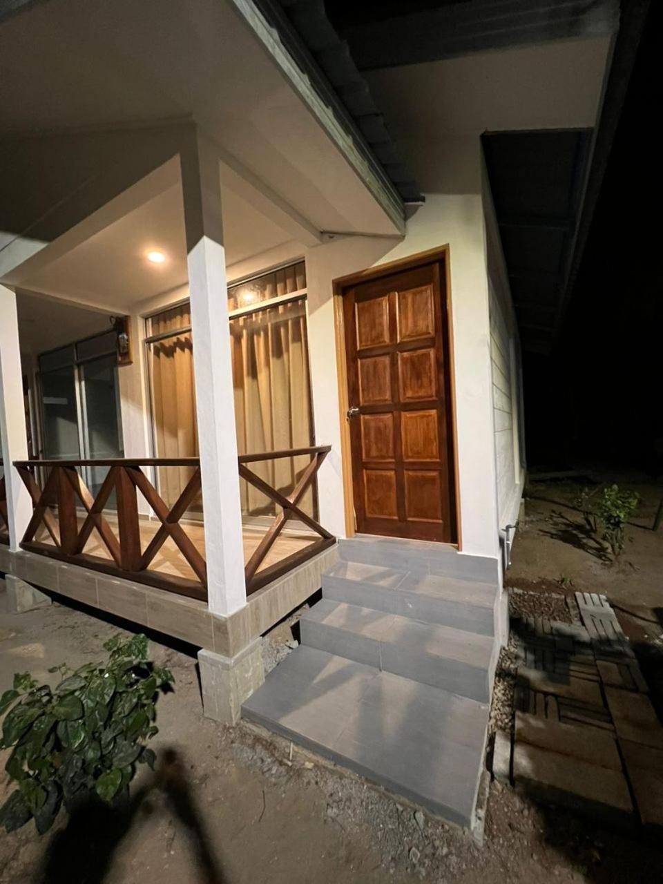 Hotel Dumba Bay Tioman Kampung Genting Exterior foto