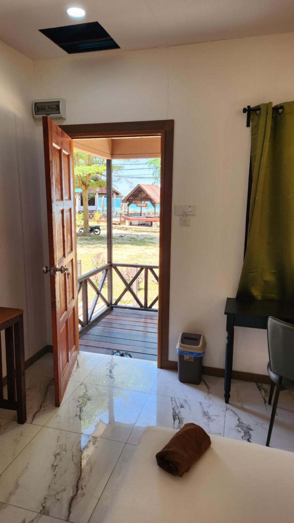 Hotel Dumba Bay Tioman Kampung Genting Exterior foto